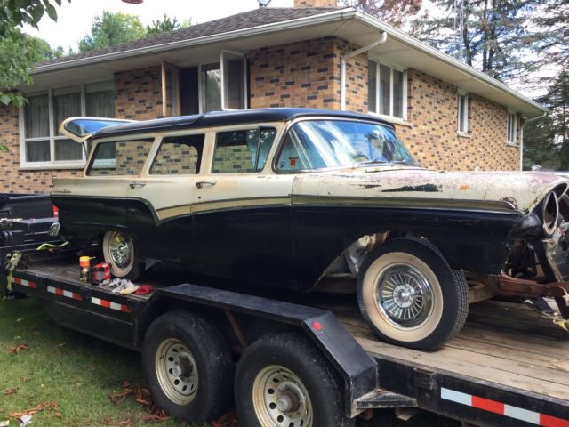 1957 ford station wagon barn find for over 30 years