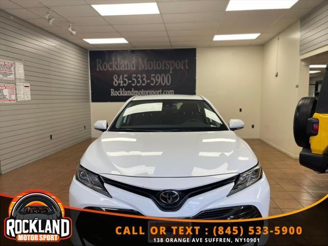 2019 toyota camry le