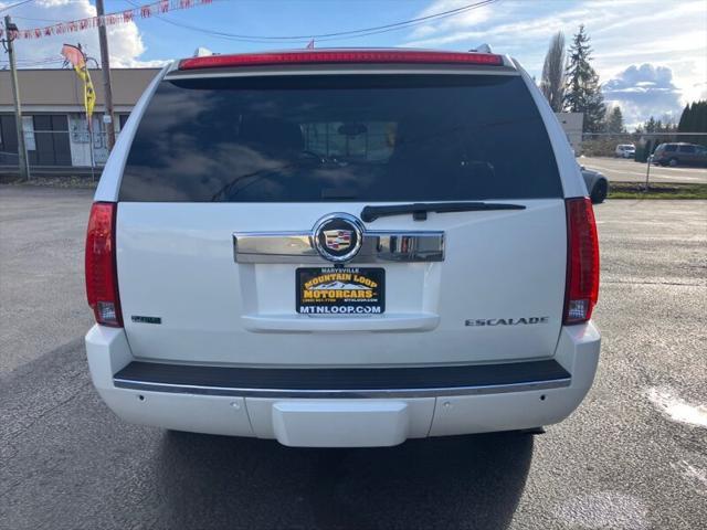2011 cadillac escalade premium