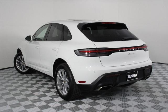 2024 porsche macan t