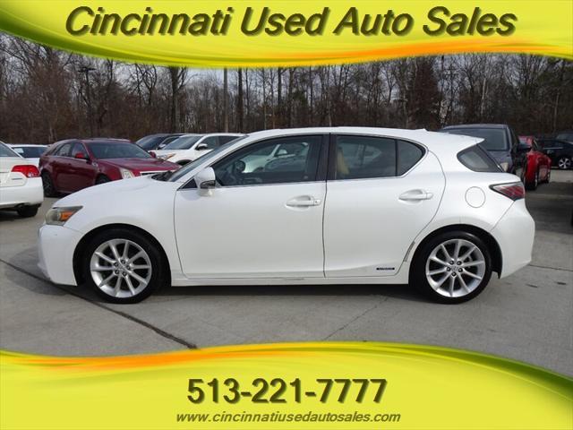2011 lexus ct 200h premium