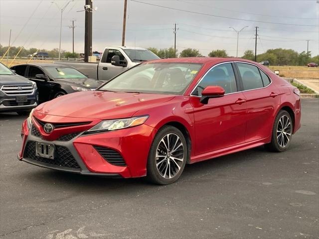 2019 toyota camry se