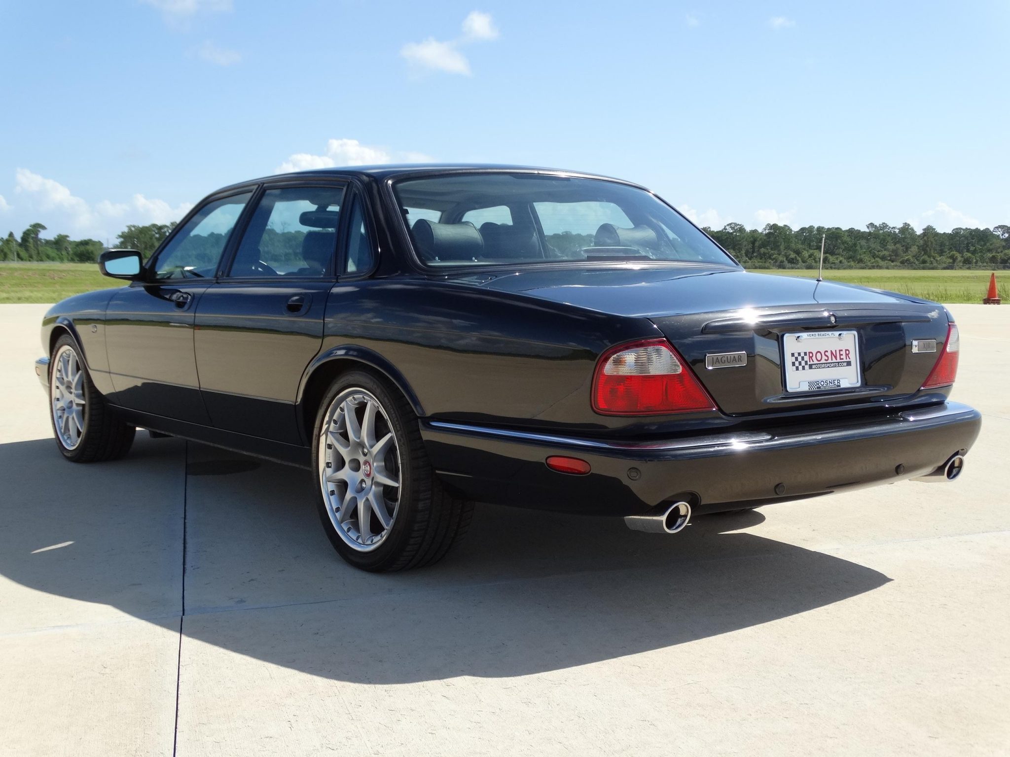 2002 jaguar xjr 100