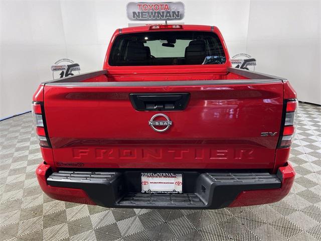 2022 nissan frontier sv