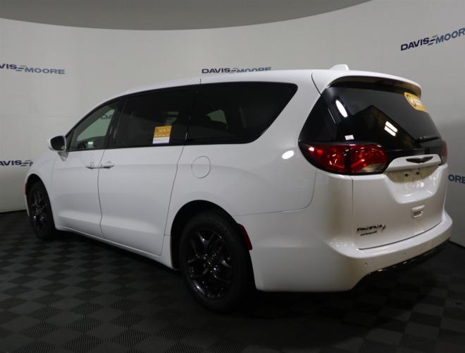 used 2019 chrysler pacifica touring plus wichita, ks 67207 for sale in wichita, kansas