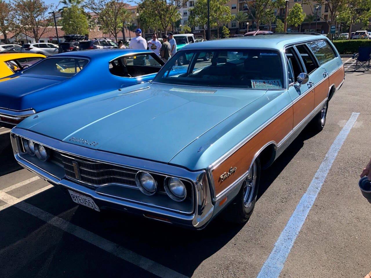 1969 chrysler town & country