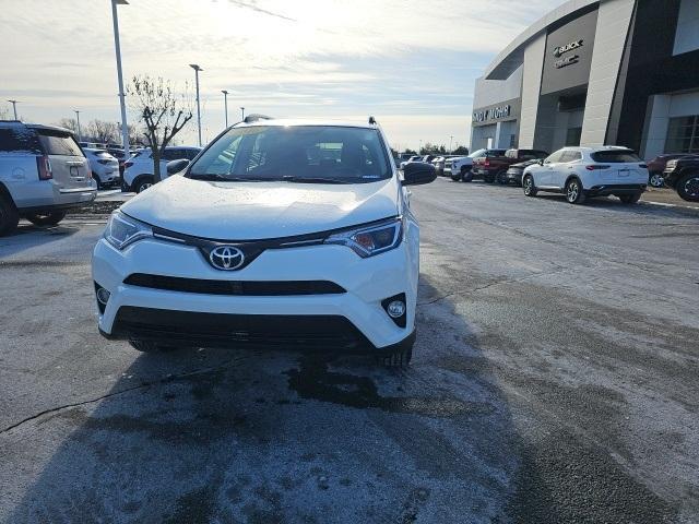 2016 toyota rav4 le