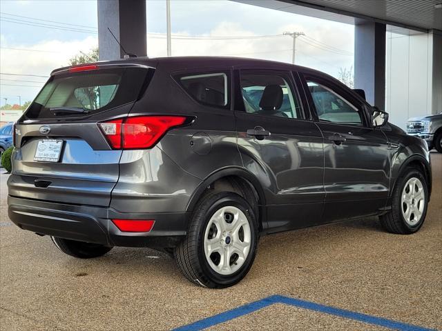 2019 ford escape s