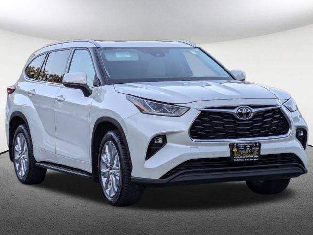 2021 toyota highlander limited