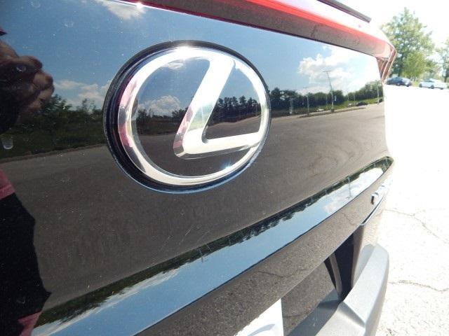 2022 lexus ux 200 base
