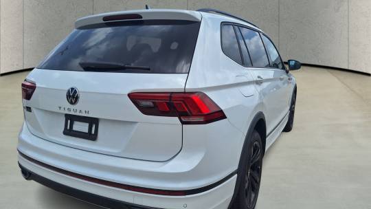 2024 Volkswagen Taos se