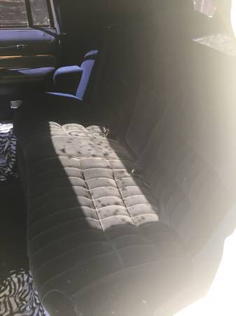 1993 lincoln town car limousine. only 108k original miles. runs and drives great
