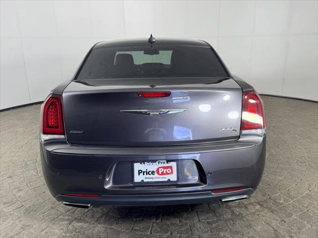 2015 chrysler 300 s