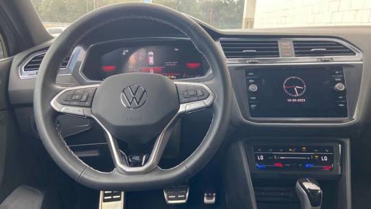 2023 Volkswagen Tiguan se r-line black