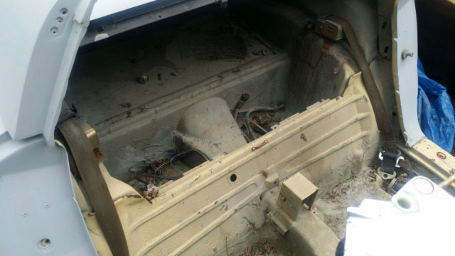 1977 corvette body with title