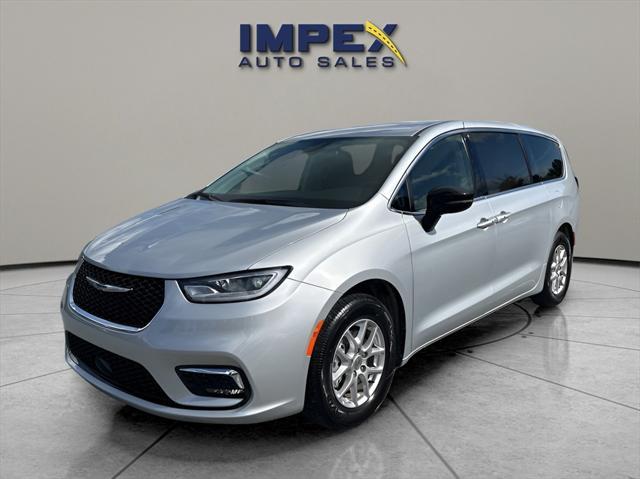 2024 chrysler pacifica touring l