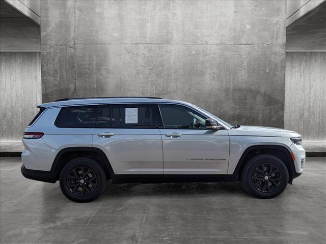 2022 jeep grand cherokee l limited