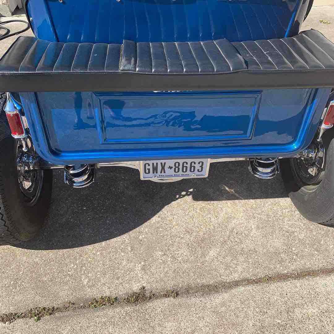 1923 ford t bucket blue rwd automatic