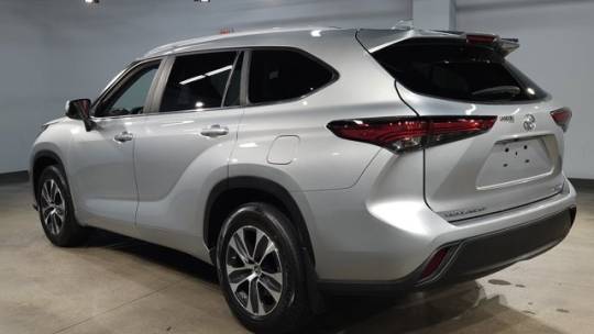 2023 toyota highlander xle