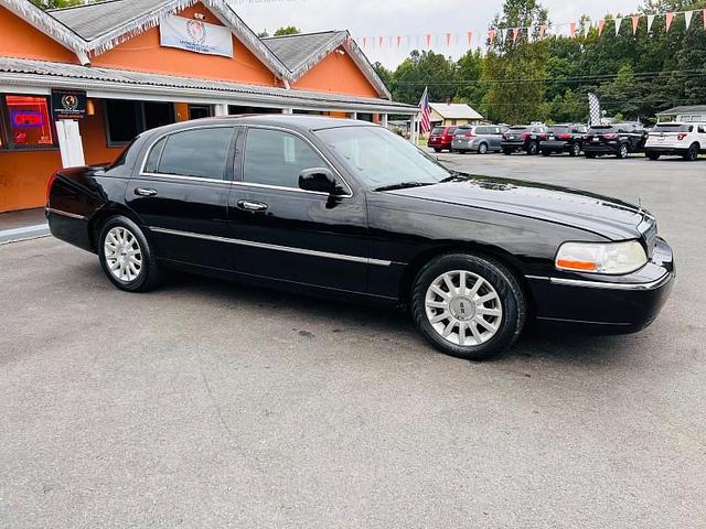 2007 lincoln town car signature