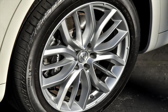 2021 maserati levante s granlusso