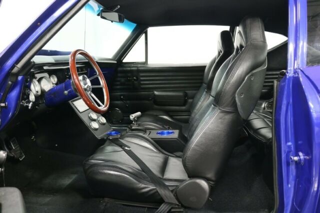 classic chevy muscle 502 v8 auto blue