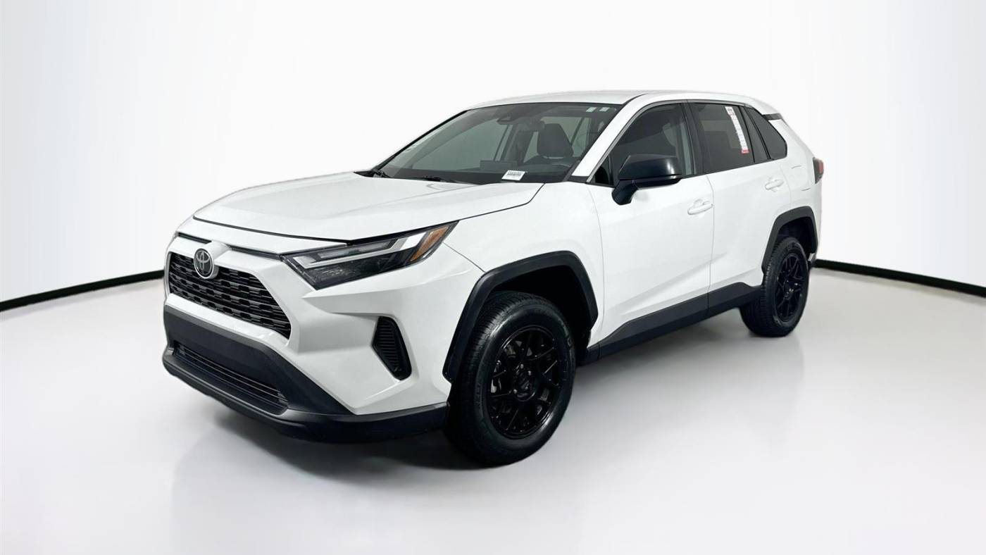 2023 toyota rav4 le