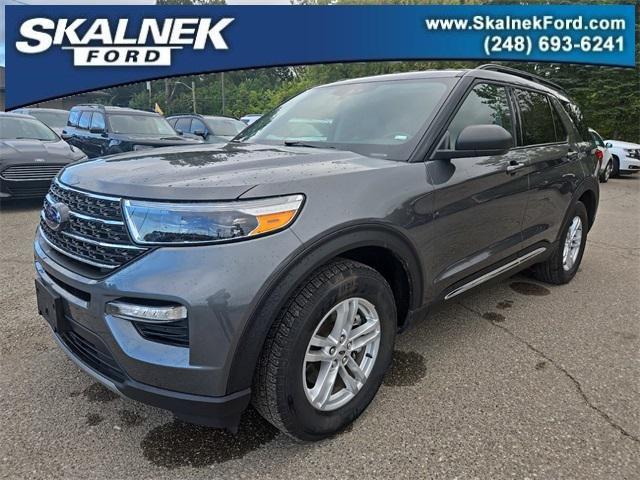 2023 ford explorer xlt