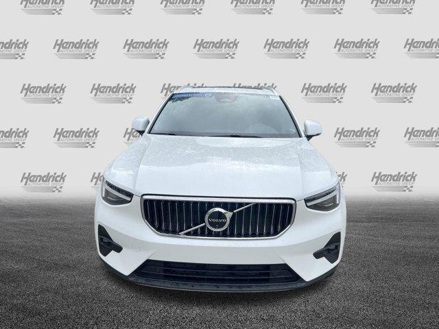 2024 volvo xc40 b5 plus bright theme