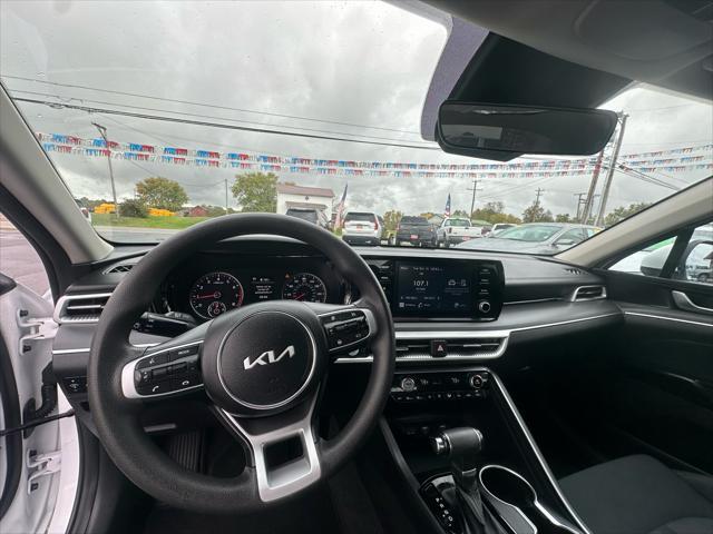 2023 kia k5 lxs