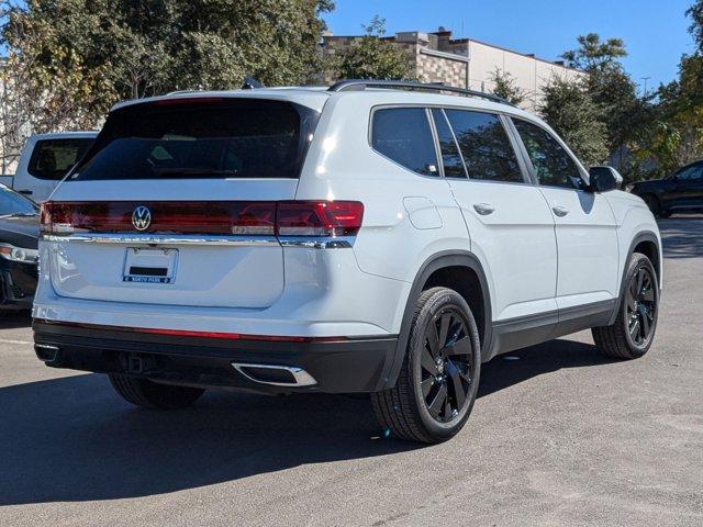 2024 volkswagen atlas 2.0t se w/ technology