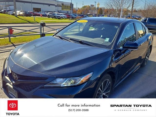 2020 toyota camry se