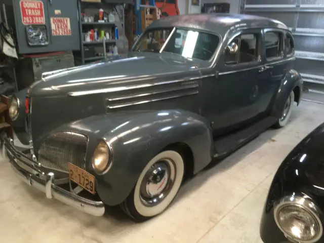 1936 commander cruising sedan