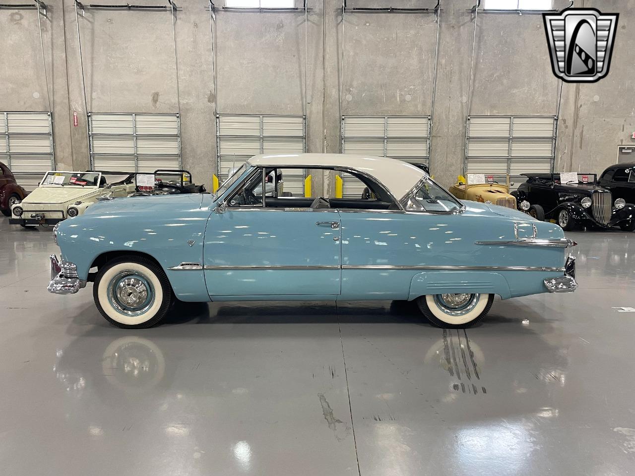 1951 ford victoria