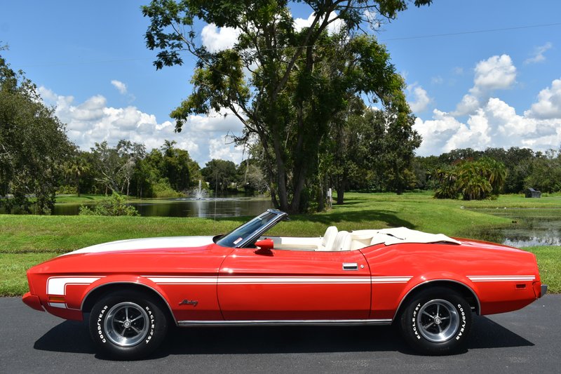 1973 ford mustang