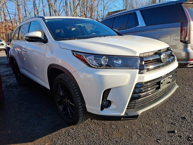 2019 toyota highlander se