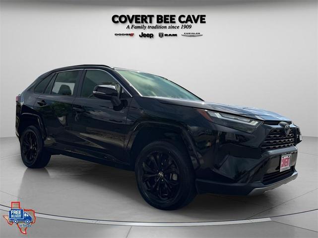2022 toyota rav4 hybrid se