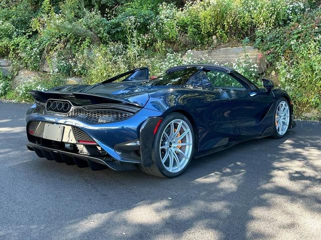 2022 mclaren 765lt base