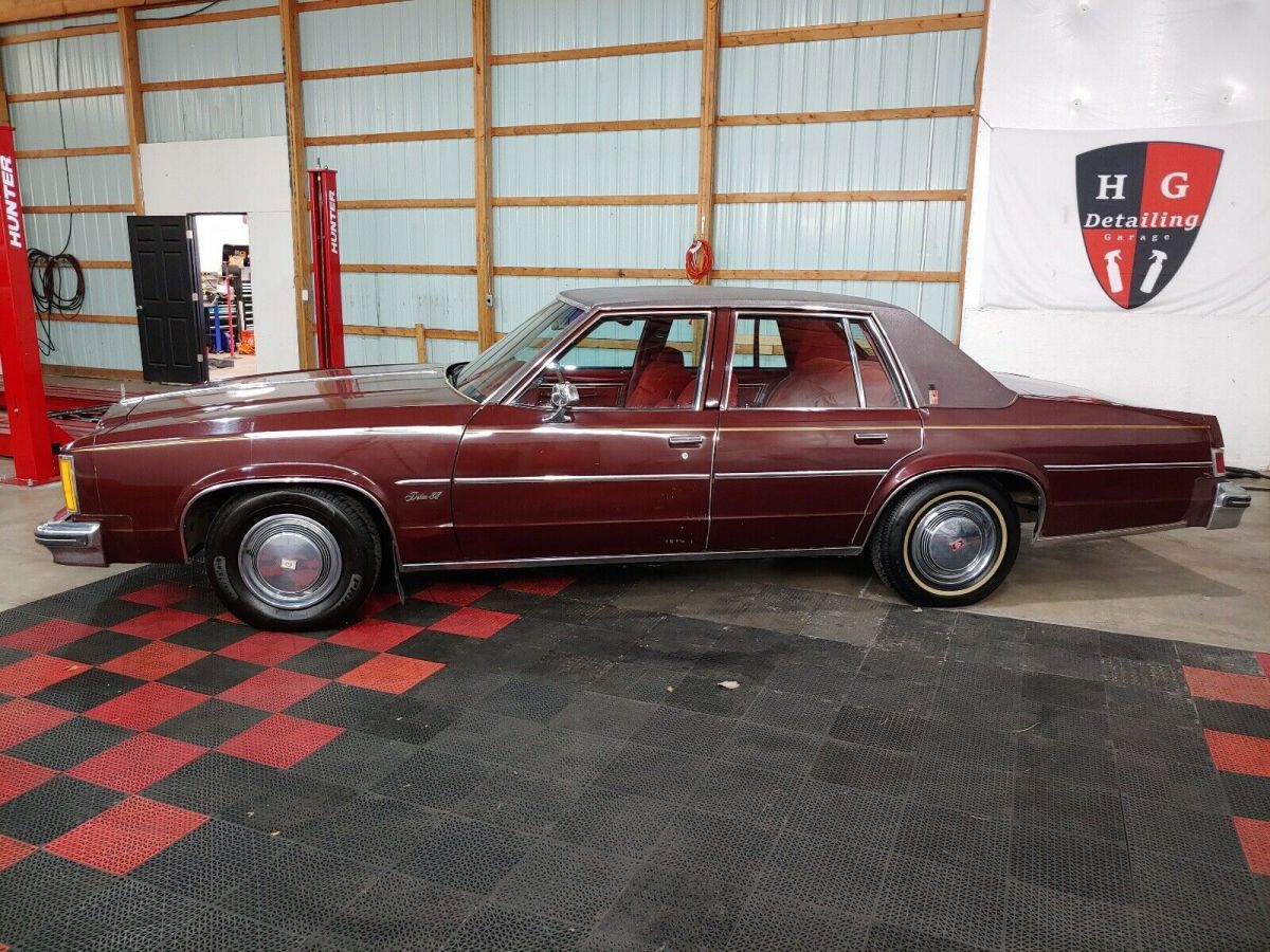 1978 oldsmobile delta 88 sedan red rwd automatic royale