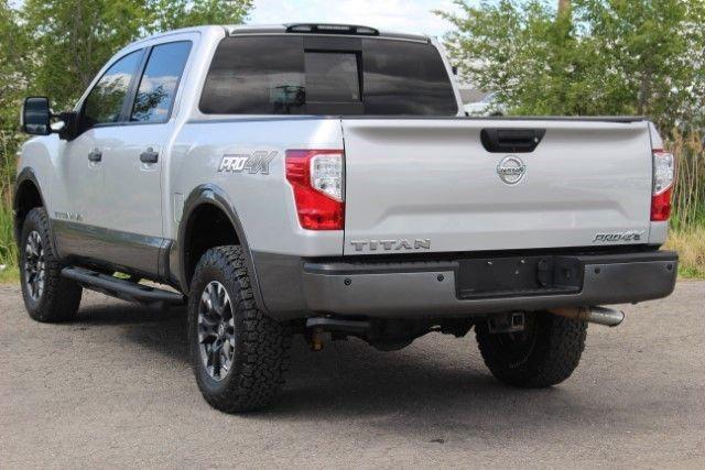 2019 nissan titan pro-4x