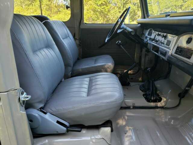 toyota fj45 landcruiser