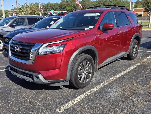 2022 nissan pathfinder sv