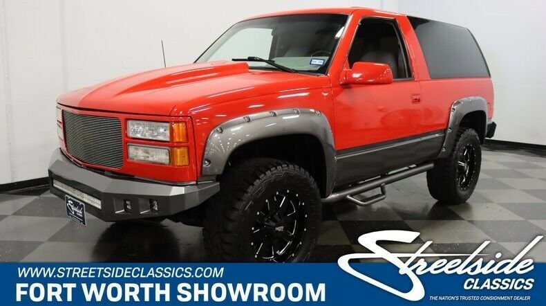 very slick 2-door 4x4 suv! 5.7l v8, auto, a/c, clean history, texas truck, nice!