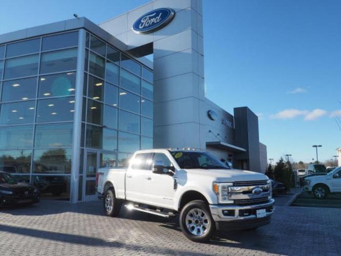 2018 ford f-250 super duty lariat 4x4 lariat 4dr crew cab 8 ft. lb pickup for sale in salem, new hampshire
