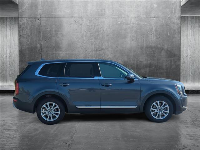 2022 kia telluride lx
