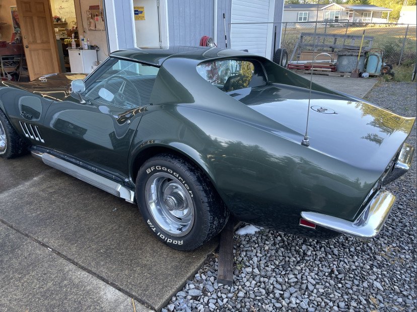1969 chevrolet corvette stingray
