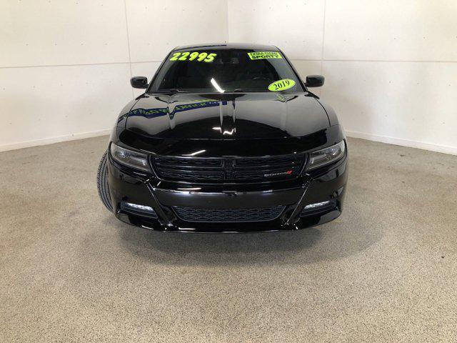 2019 dodge charger sxt