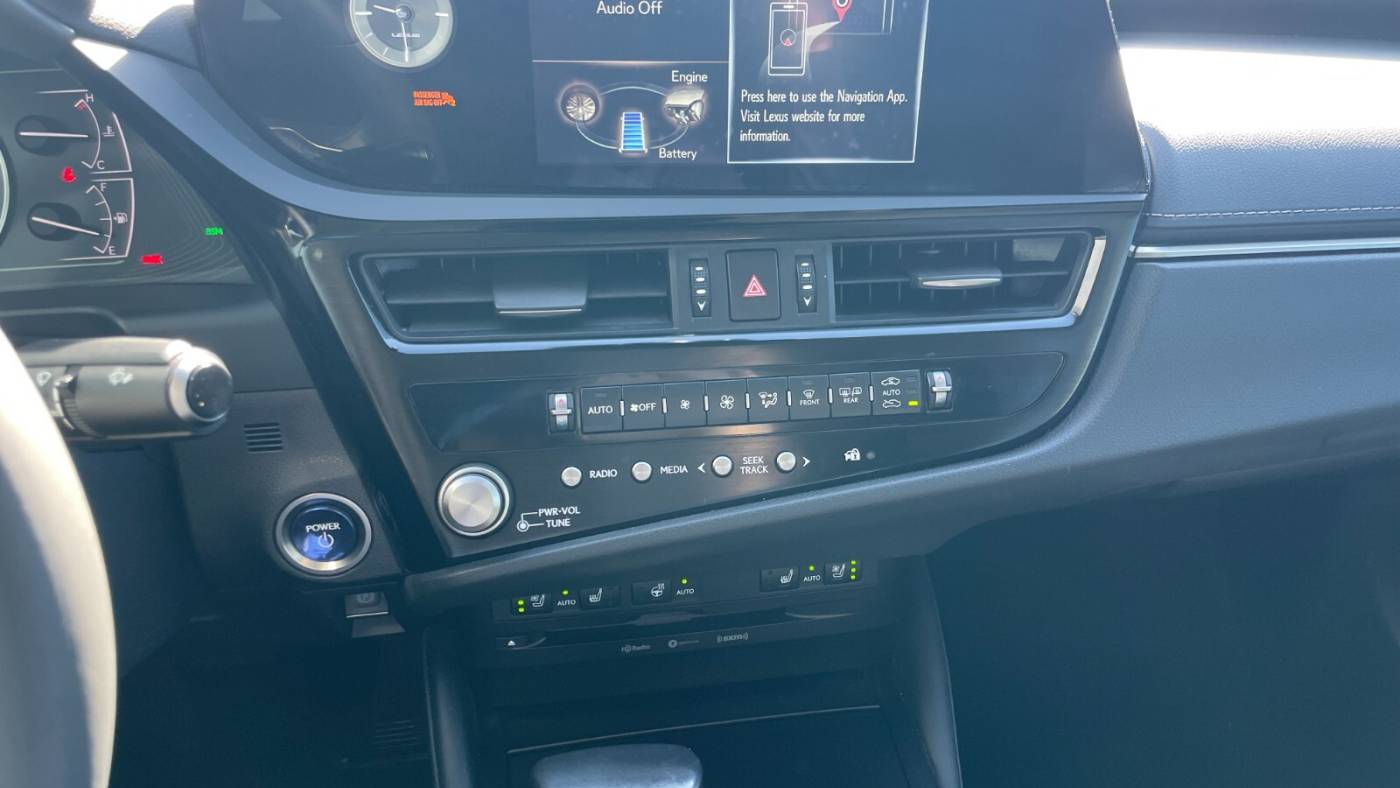 2022 lexus es 300h base