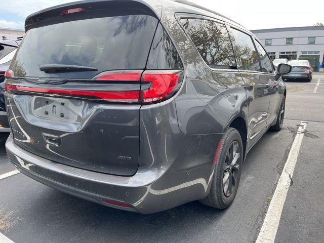 2021 chrysler pacifica touring l