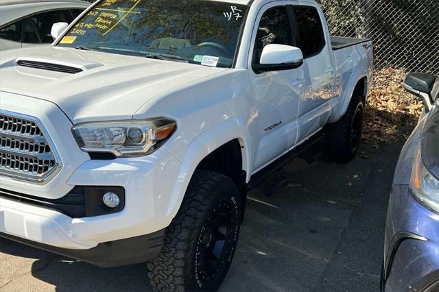 2017 toyota tacoma trd sport